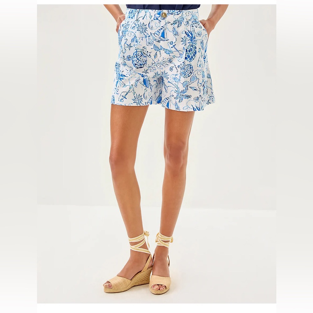 Lilly Pulitzer DEWEY STRETCH
SHORT.  Size 4